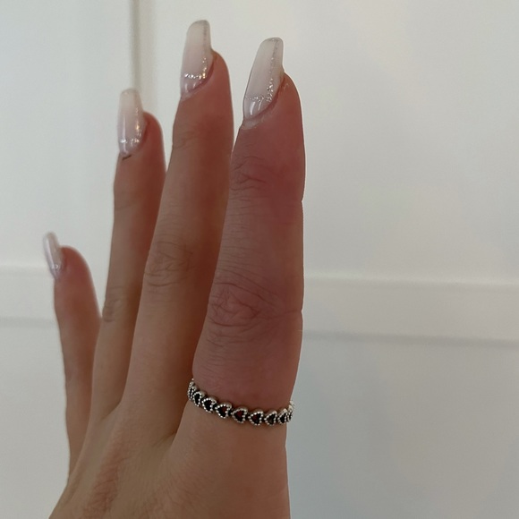 Perfect condition Pandora ring - Picture 9 of 9